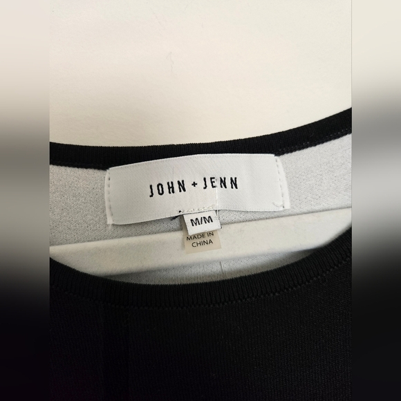 John + Jenn abstract knit Black and White Sleeveless Dress | M - Picture 2 of 5